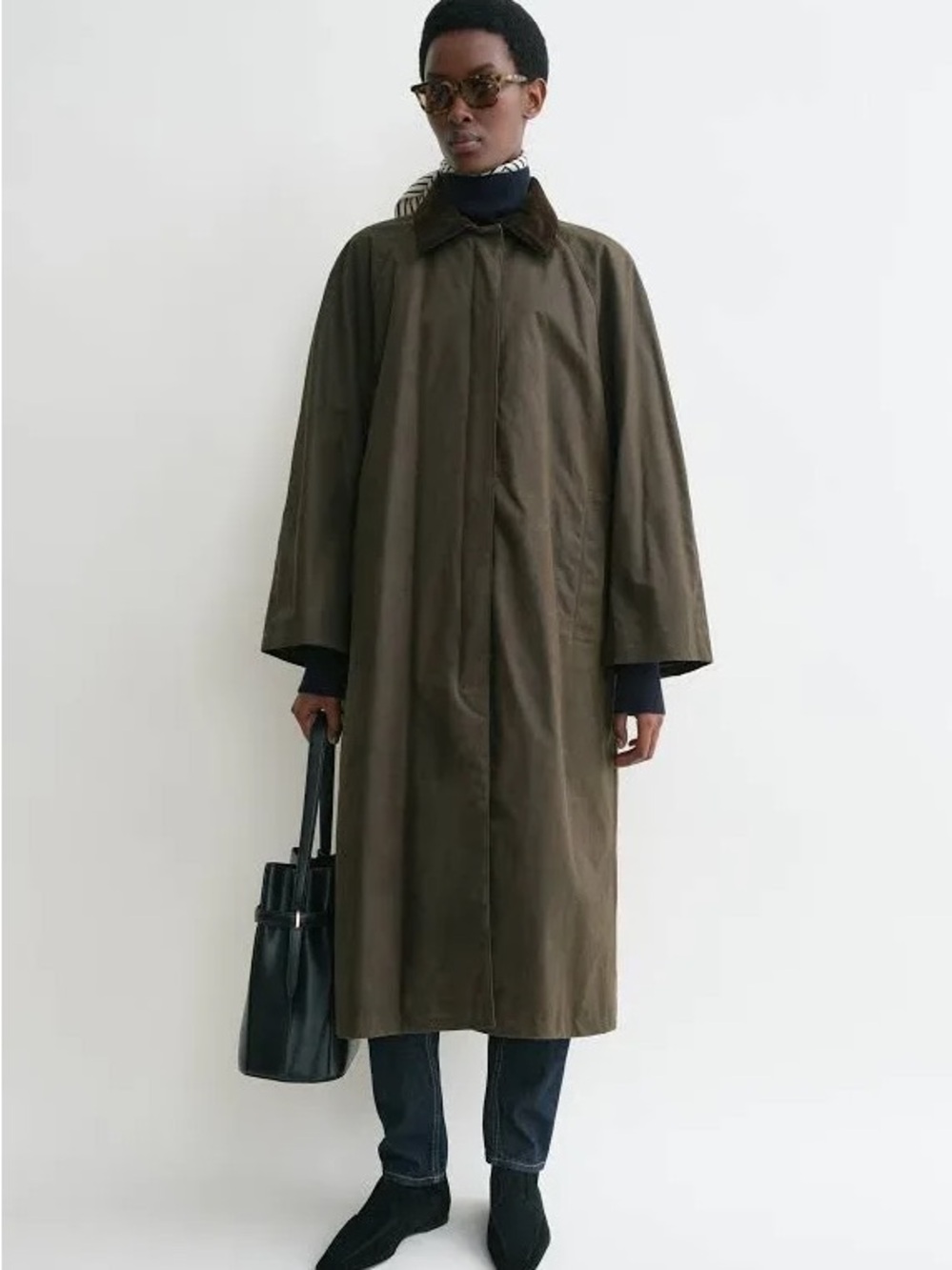 Toteme Faux Olive Green Long Country Coat with Brown Collar - Picture 6 of 6